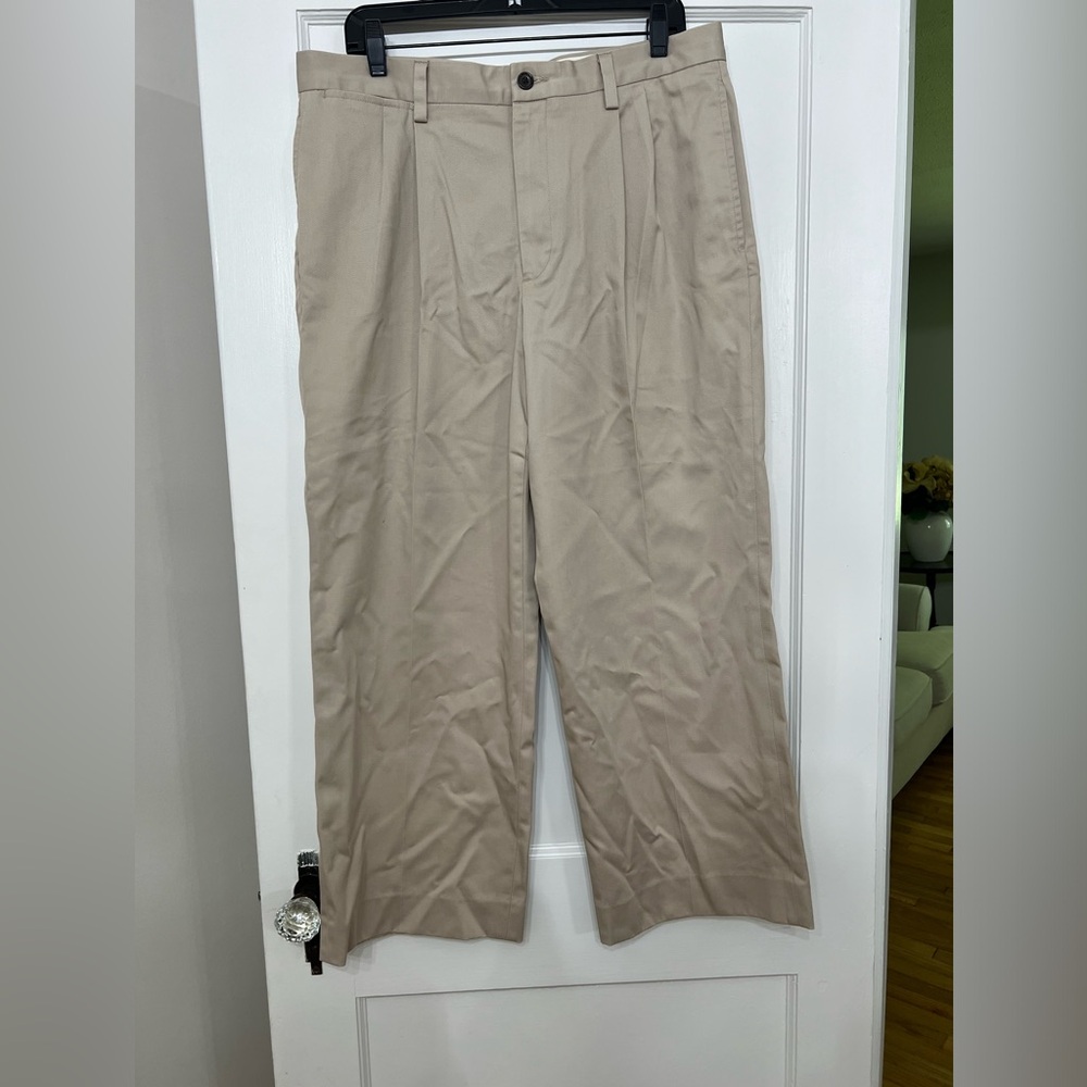 Eddie Bauer relaxed fit size 34 khaki chino slacks
